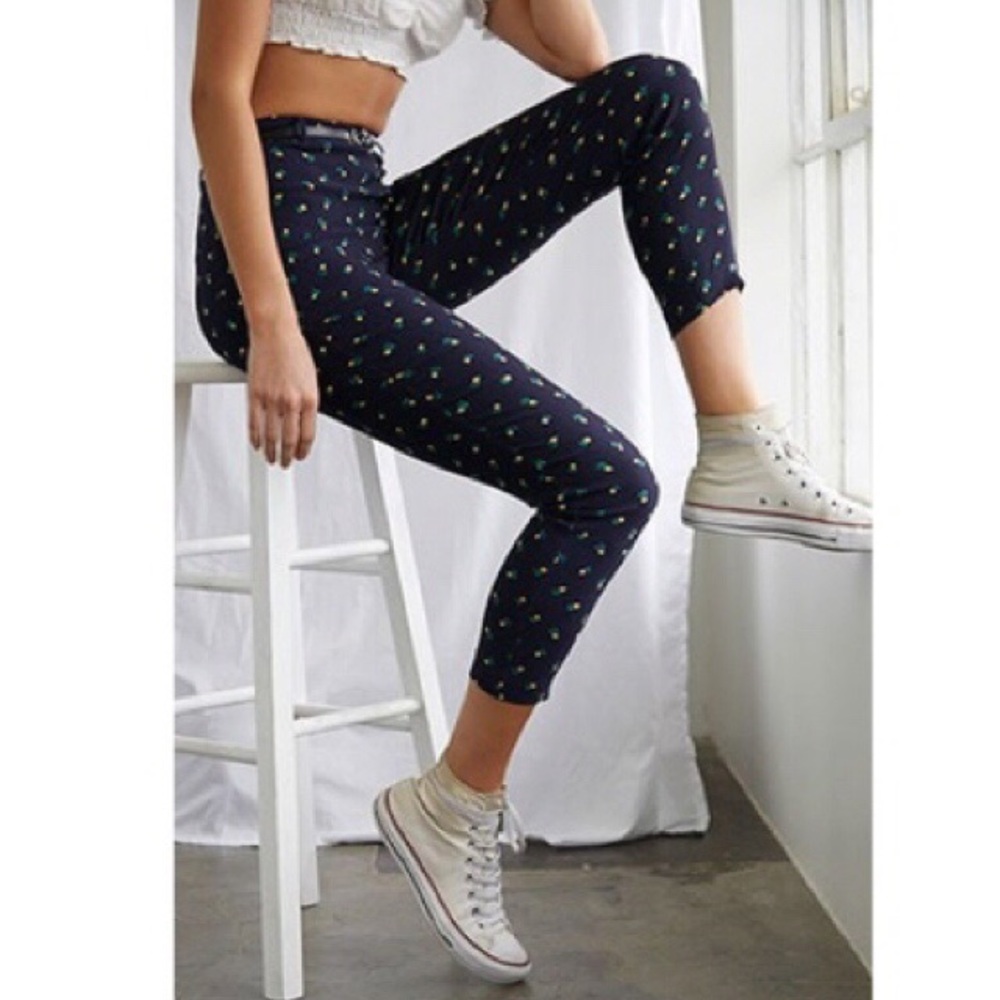 Floral Belted Ankle Pants Small